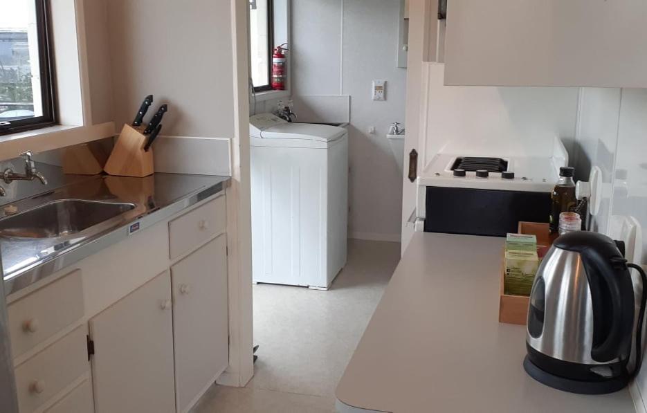 تايروا Paku Peak Ocean View Apartment المظهر الخارجي الصورة